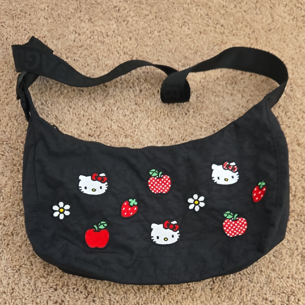 BAGGU Hello Kitty Medium Crescent Crossbody